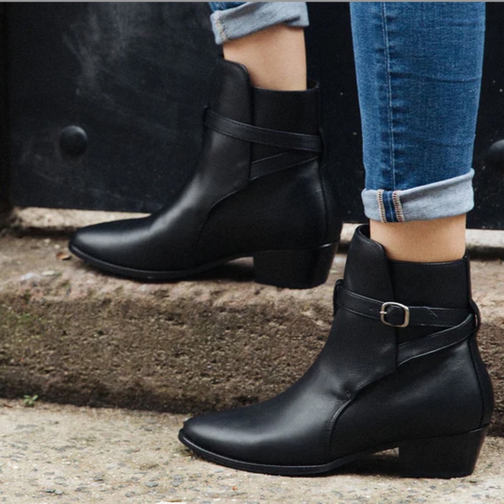 Thursday Boot Company Rogue boots, black leather, size 5.5